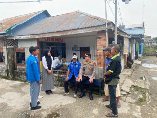 Polsek Kawasan Pelabuhan Susuri Masyarakat Pelabuhan Pelindo Sampaikan Pesan Pilkada Damai