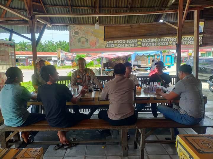 Polsek Kandis Sambangi Sopir Angkot, Ajak Sukseskan Pilkada Serentak 2024