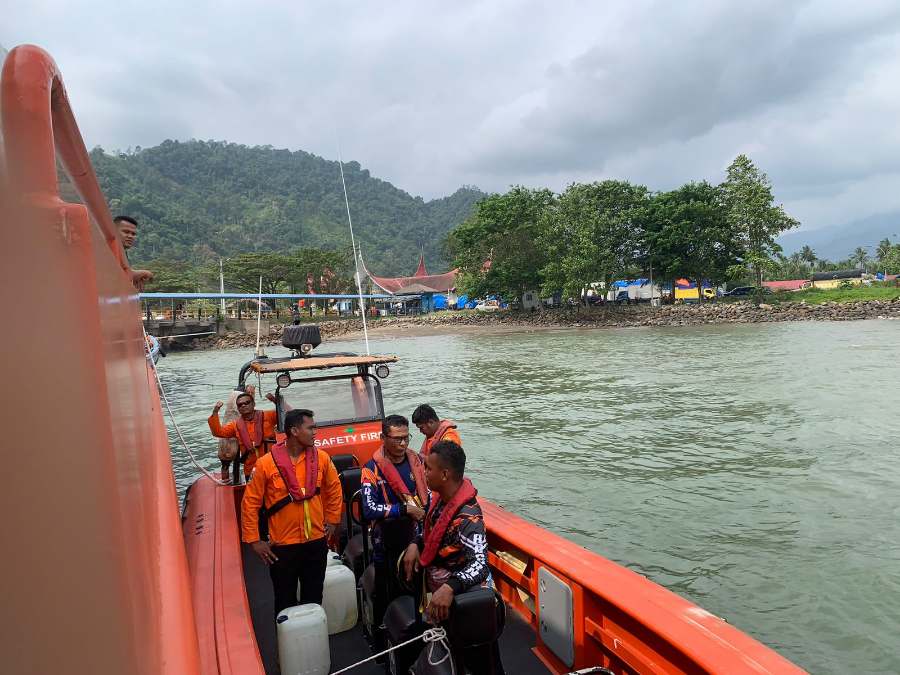 Kapal Pengangkut Barang Hilang Kontak di Perairan Pasisir Selatan Sumbar