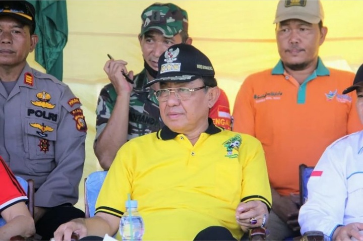 Bupati Inhil Tutup Turnamen Sepakbola Sungai Undan Cup 2022