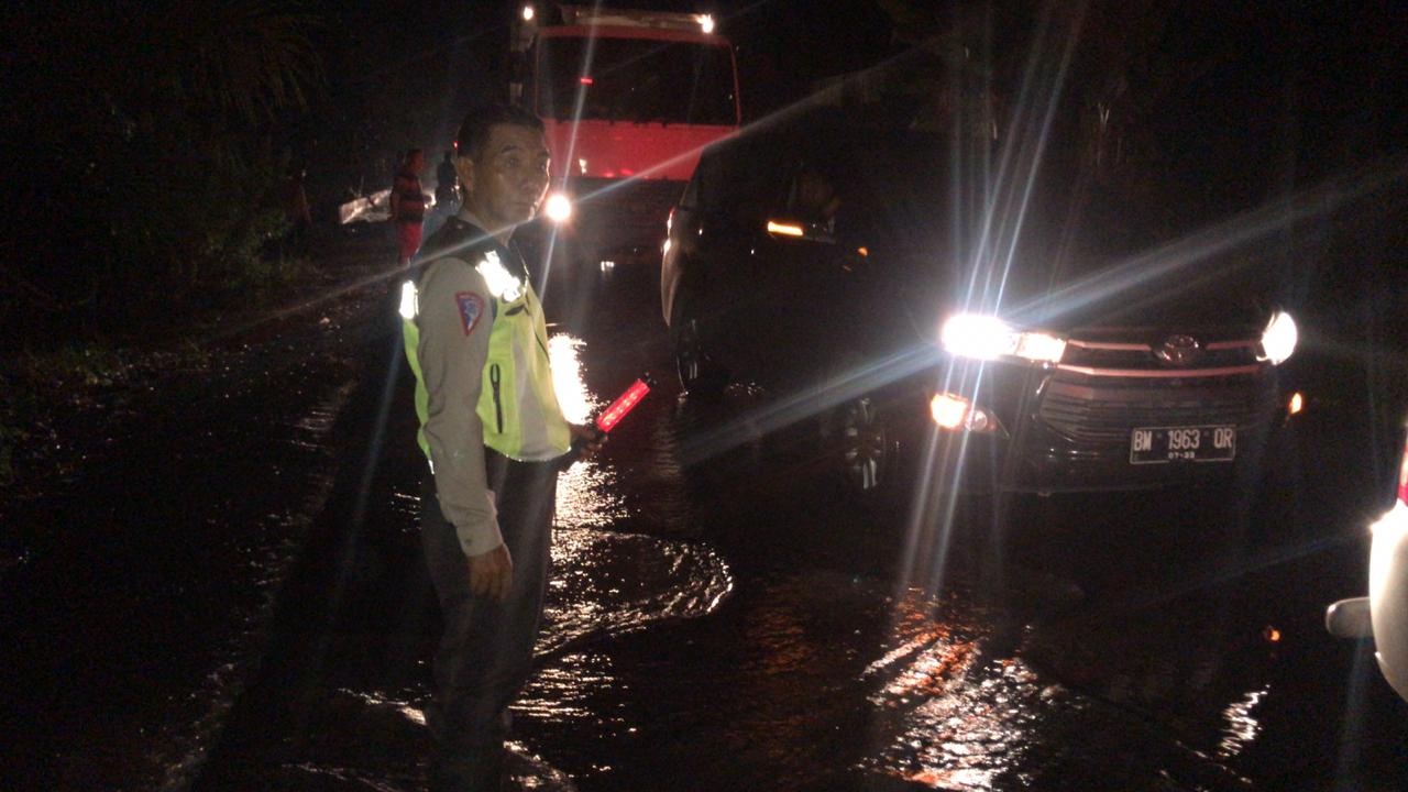 Pengguna Jalan Disarankan Lewat Jalur Alternatif Tembilahan - Rengat, Ini Rutenya