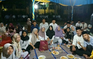 Ikatan Alumni MTsN 2 Kuansing Buka Puasa Bersama Dan Berikan Santunan Anak Yatim