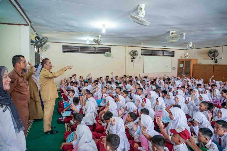 Tinjau MPLS, Wawako Pekanbaru: Ciptakan Suasana Nyaman, Jangan Ada Perundungan
