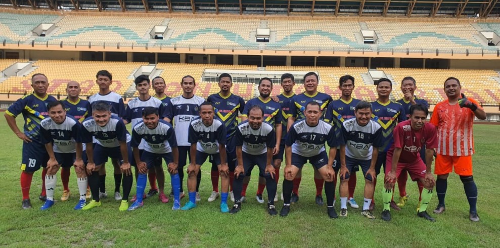 Uji Coba di Stadion Utama, PWI Riau Kalahkan Pemprov Riau 4-2