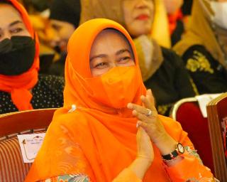 Rasidah Alfedri Ikuti Puncak Peringatan HKG PKK ke-50 Tingkat Provinsi Riau 2022