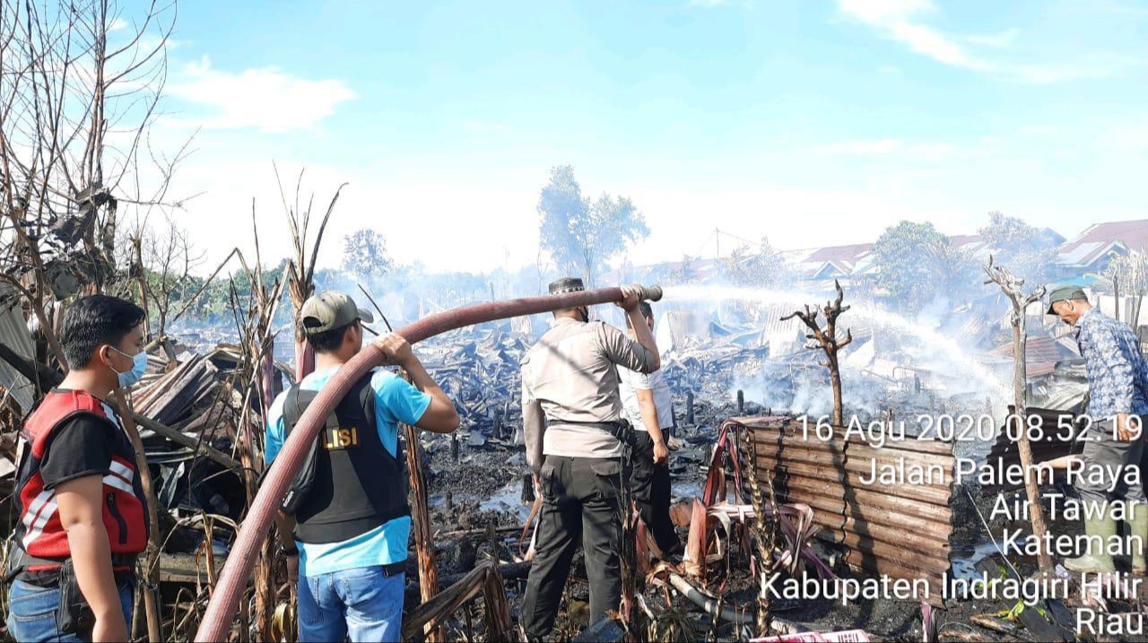 Puluhan Perumahan Karyawan PT PSG di Kateman Hangus Terbakar