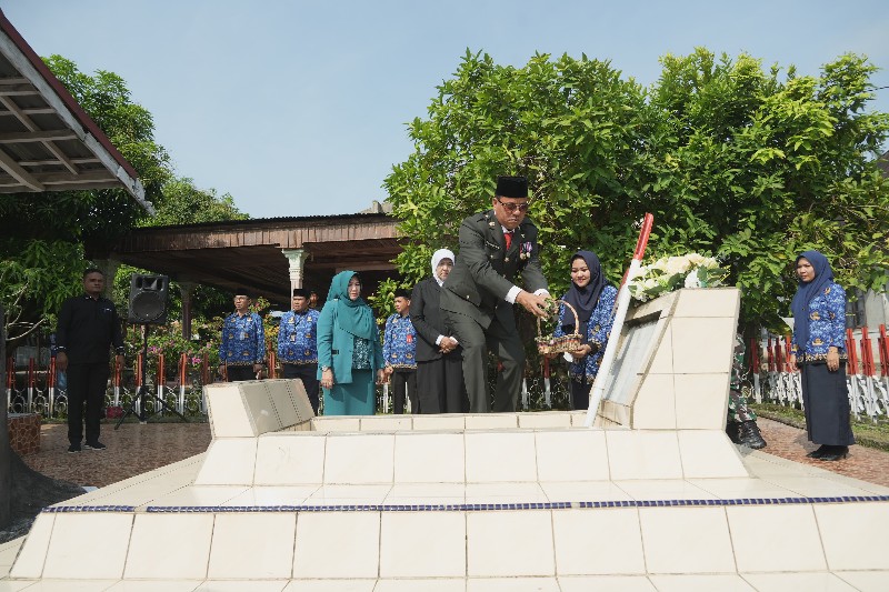 Bupati Suhardiman Ajak Semua Elemen Masyarakat  Teladani Semangat Juang Pahlawan