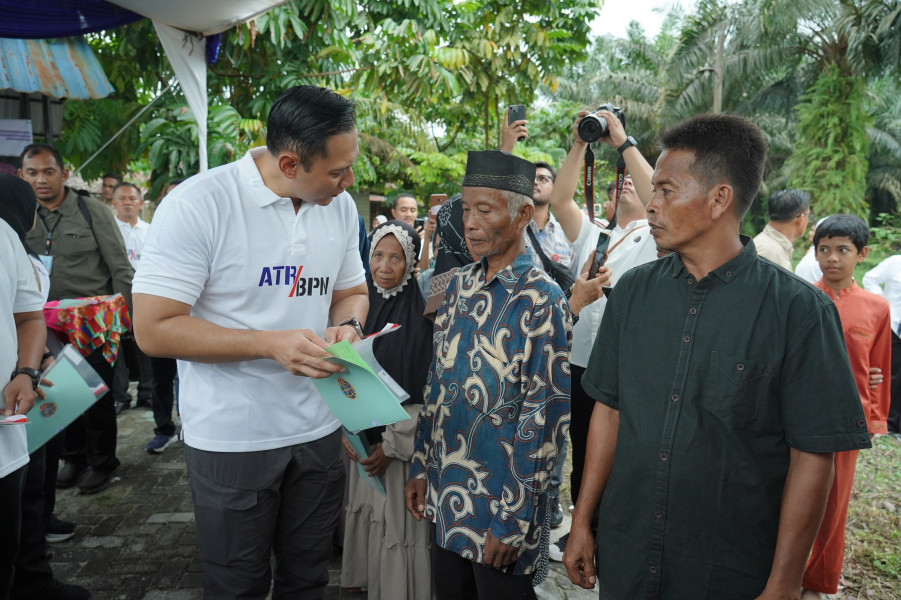 AHY Minta Masyarakat Laporkan Mafia Tanah Ke Nomor Hotline 081110680000