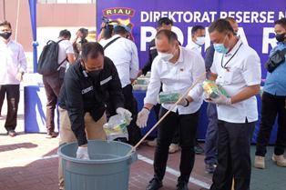 Lagi Polda Riau Musnahkan Ratusan Kilogram Shabu & Ribuan Butir Pil Ektasi