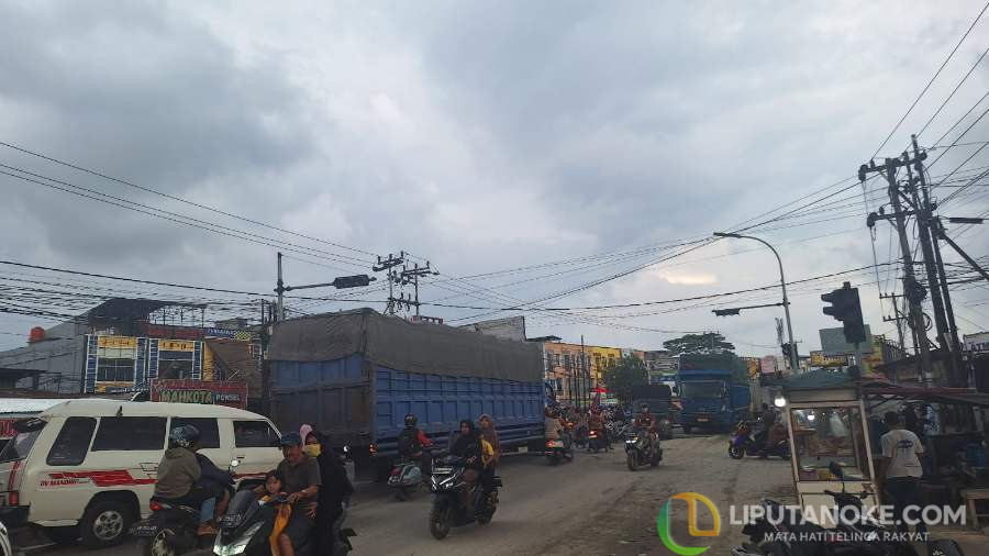 Anda Gampang Emosi?  Ini Beberapa Titik Macet di Wilayah Panam Pekanbaru Yang Harus Dihindari