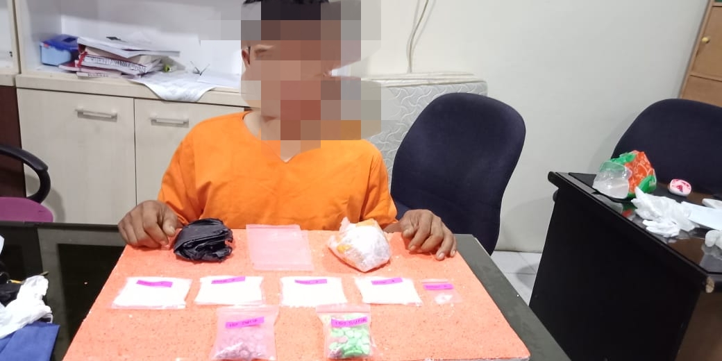 Tangkap Warga Tembilahan Hulu, Polisi Amankan 204,08 Gram Shabu dan 300 Extacy