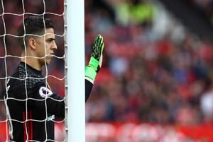 Kiper Joel Pereira Perpanjang Kontrak Bersama MU