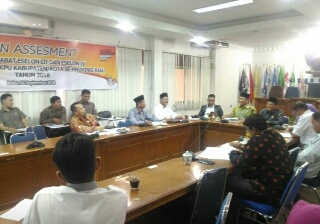 Bawaslu dan KPU Riau Bahas Isu Pemilu 2019