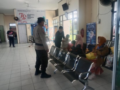 Ipda Fauzan Himbau Masyarakat Pelabuhan Pelindo Tembilahan Bijak Bermedia Sosial