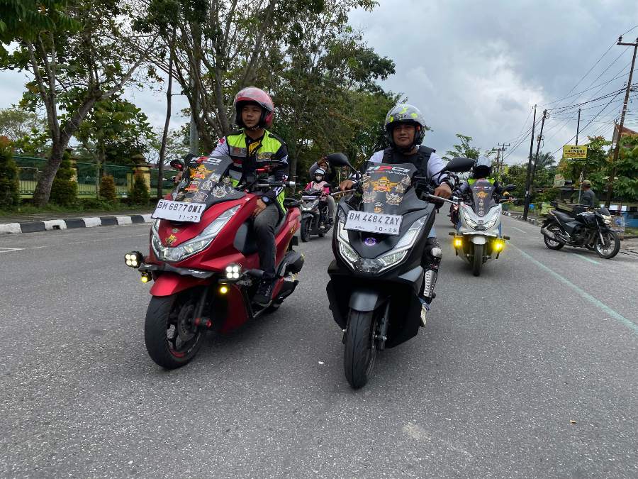 Honda PCX Club Indonesia Chapter Kampar Hangout di Kota Bangkinang