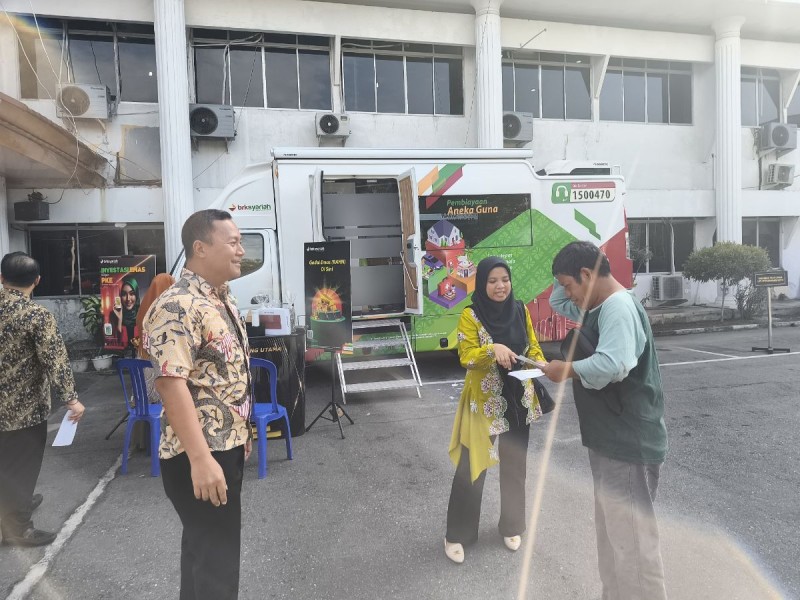 BRK Syariah Cabang Utama Pekanbaru Perluas Edukasi Gadai Emas di Lingkungan Samsat Kota