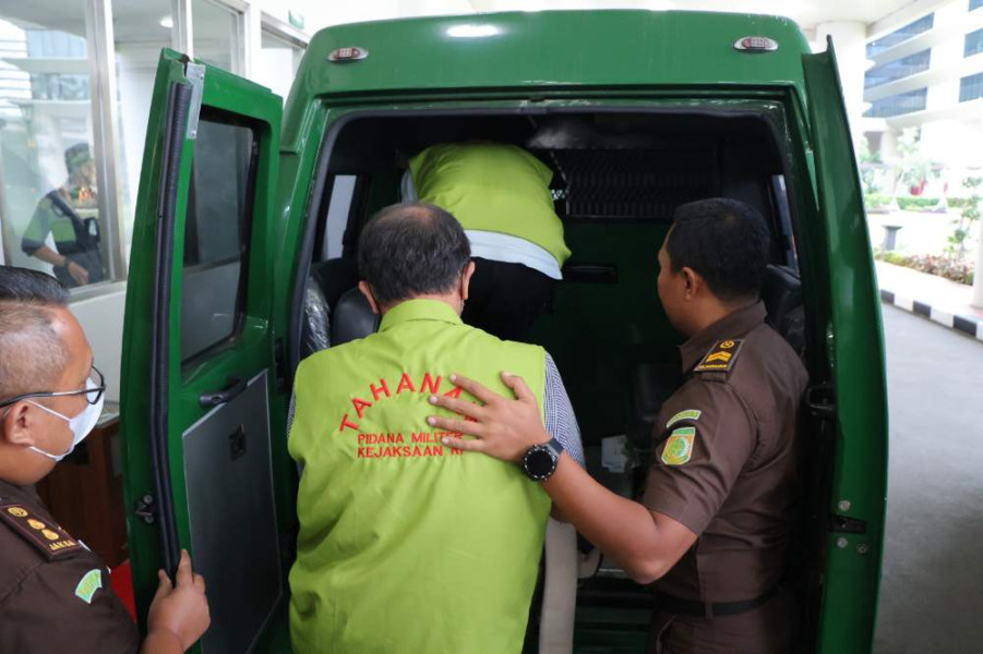 Tim Jampidmil Tahan 4 Tersangka Kasus Tipikor Kredit BRIguna