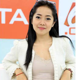  Karina Salim, si Cantik nan Cerobo