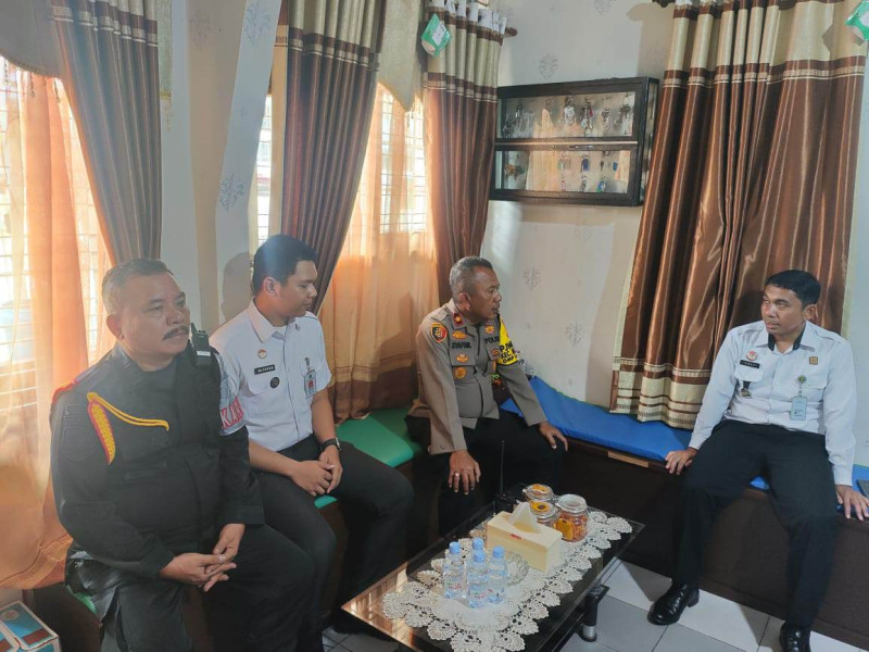 Sukseskan Pilkada Damai 2024, Kapolsek Bukit Raya Sambangi Lapas Pekanbaru