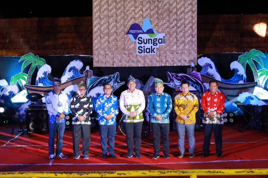 Resmi Dibuka, Ribuan Peserta Ikuti Festival Sungai Siak Lomba Memancing