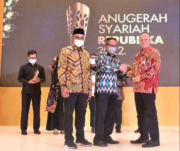 BRKS Raih Penghargaan Bank Syariah Terbaik Kategori BPD