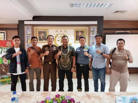 Audiensi PWI Pokja Pekanbaru dengan Plt Kajari, Martinus Hasibuan: Tercubit Satu, Tercubit Semua