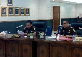 Kejari Bengkalis Hentikan Kasus Emak-emak Berkelahi Gegara Postingan Status di Medsos