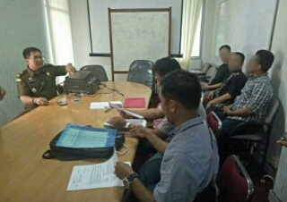 Tipikor Polres Inhil Serahkan Tiga Tersangka dan BB ke Kejati Riau