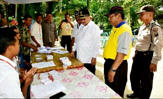 Wabup Inhil Tinjau Pemilihan Kades