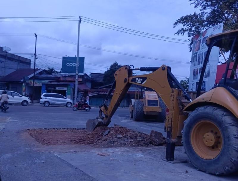 Jelang Pacu Jalur, PUPR Gesa Perbaikan Jalan Dalam Kota