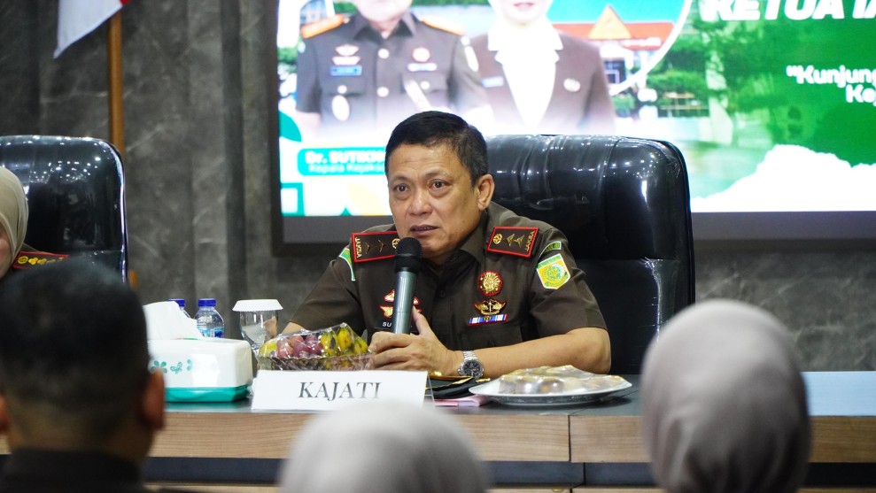 Sampaikan Arahan di Bengkalis, Kajati Riau Tekankan Penyelesaian Perkara yang Berkualitas