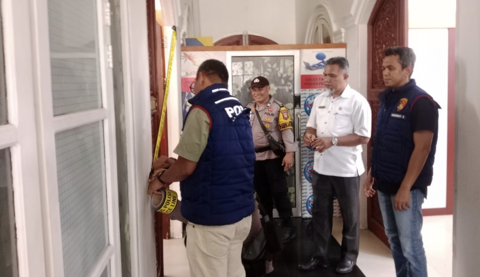 Usai Sita Dokumen di BPKAD, Penyidik Polda Riau Lanjutkan Penggeledahan ke Kantor ULP Rohil