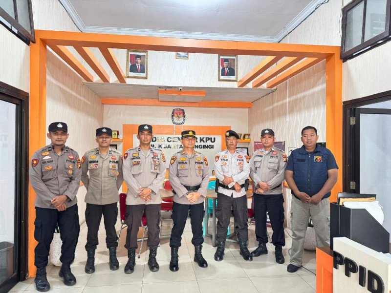 Polres Kuantan Singingi Lakukan Pengecekan Preventif Pengamanan Kantor KPU