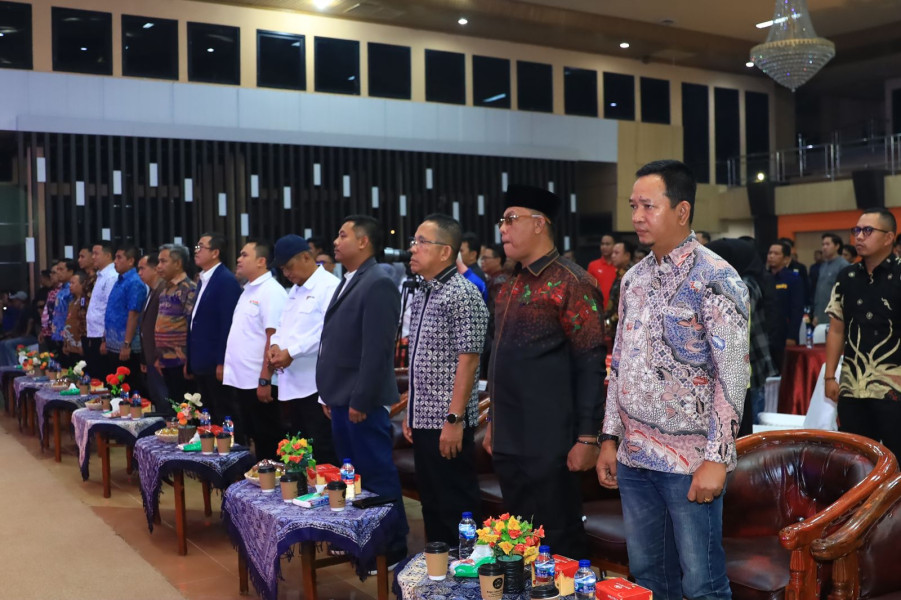 Hadiri Pelantikan PWI, Ketua Kadin Inhil Ajak Kolaborasi Dorong Pertumbuhan Ekonomi Lokal