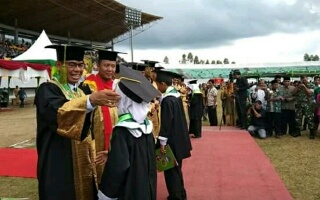 Bupati H.Mursini Wisuda 4.849 Santri dan Santriwati MDA