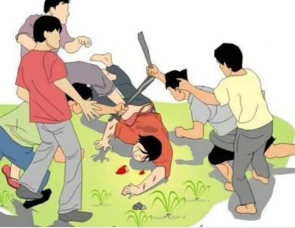 Dikeroyok, Telinganya Acok Digigit, Pinggang Kena Tikam