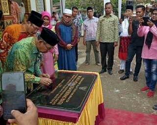 Soal Corona, Bupati Kuansing Dinilai Kangkangi Kebijakan Sendiri 