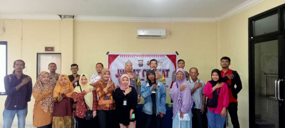 Jumat Curhat, Polisi Ajak Warga Rumbai Proaktif Laporkan Tindak Kejahatan