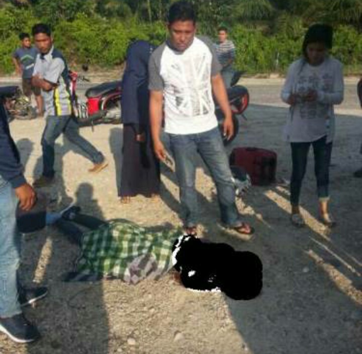 Tak Terelakan lagi, Pengendara Vixion Tewas Setelah Tabrak Truck Tronton 