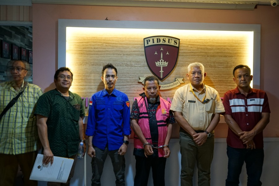 Penyidik Serahkan Tersangka dan BB Kasus Penggelapan Pajak, Komisaris PT BRT Langsung Ditahan