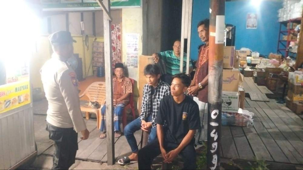 Polsek Tempuling Lakukan Cooling System Malam untuk Anak Muda dengan Edukasi Pasca Pilkada