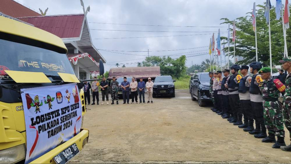 Polisi Bersenjata Kawal Logistik Pilkada Ke Empat Kecamatan, Ini Pesan Kapolres Inhu