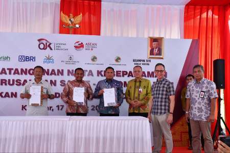 Biayai Agribisnis Kelapa Sawit, BRK Syariah, PTPN V dan Koperasi Tandatangani Kerjasama