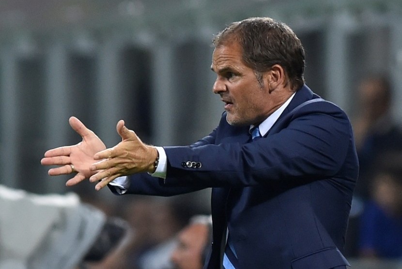 Kalah 0-2 De Boer Langsung Minta Maaf 