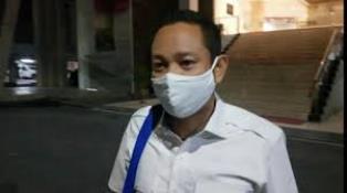 Letih! Indra Gunawan Tinggalkan Kantor Kejati Usai Diperiksa Jaksa 14 Jam Terkait Dugaan Korupsi