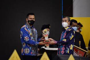 Kabupaten Siak Raih Award dari KI Riau