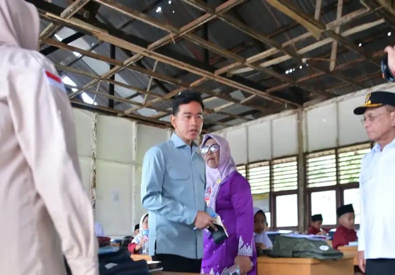 Keluhan Guru di Medsos Berbuah Kunjungan, Wapres Gibran Janji Rehabilitasi SDN 016 Serusa Rohil
