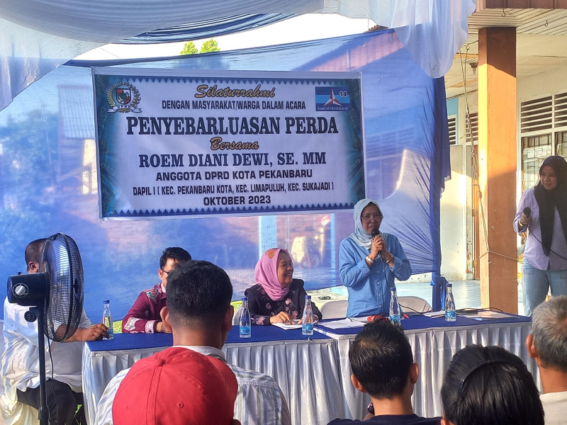 Roem Diani Dewi  Sosialisasikan Perda Bantuan Hukum Bagi Masyarakat Pekanbaru yang Tidak Mampu