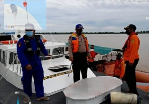 Jatuh dan Hilang di Perairan Sungai Jepun, Seorang ABK di Inhil masih Dicari Tim SAR Gabungan