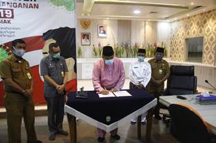 Dipimpin Oleh Ketua DPRD Siak, Bupati Alfedri Ikuti Rapat Paripurna Ranperda